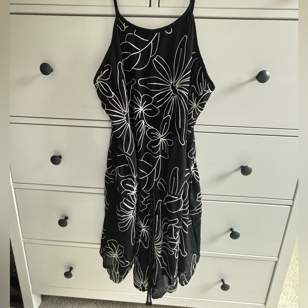 Maitai Black and White Floral Romper Jumpsuit Large